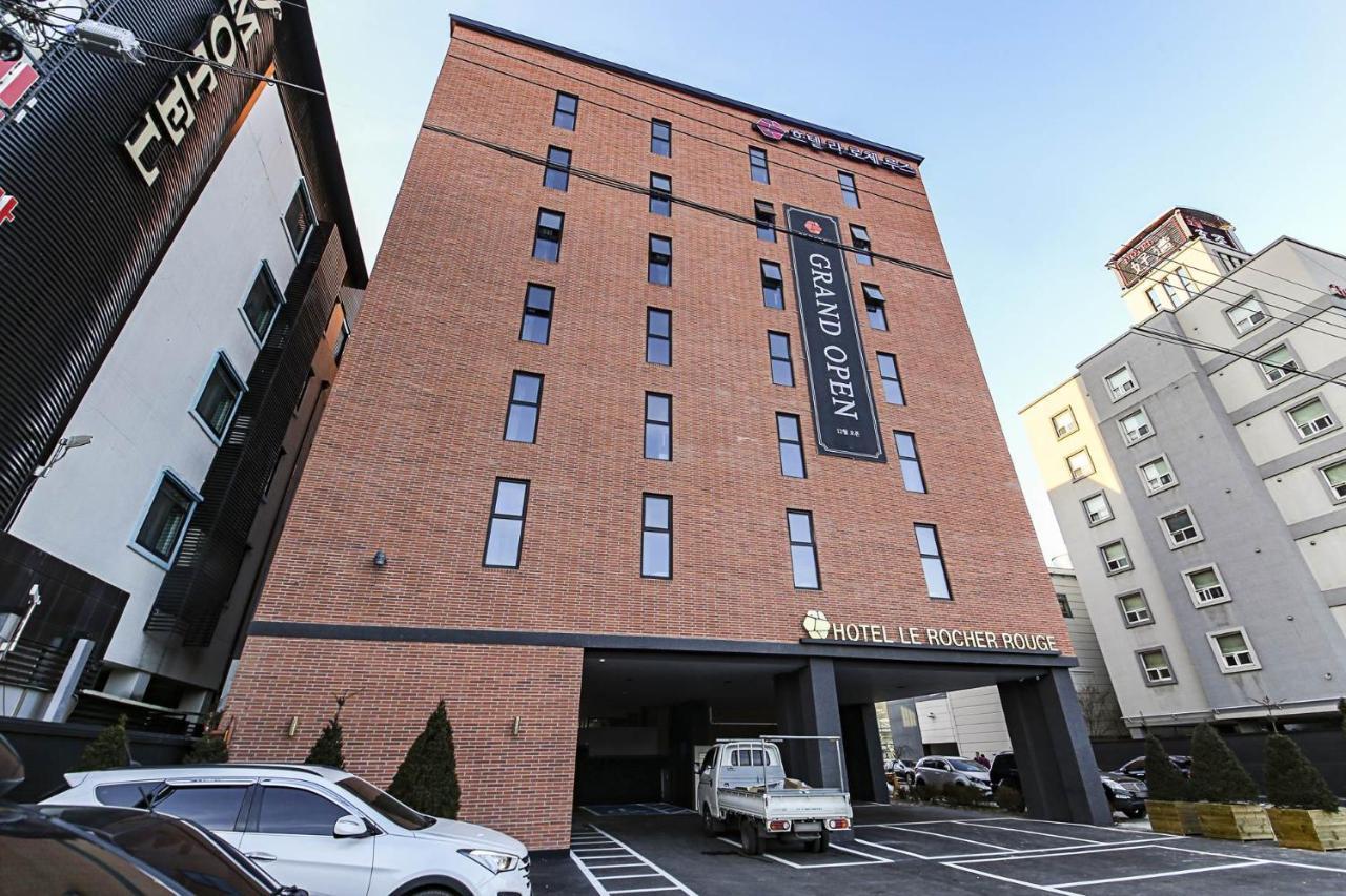 Lerocherrouge Hotel Chuncheon Dış mekan fotoğraf
