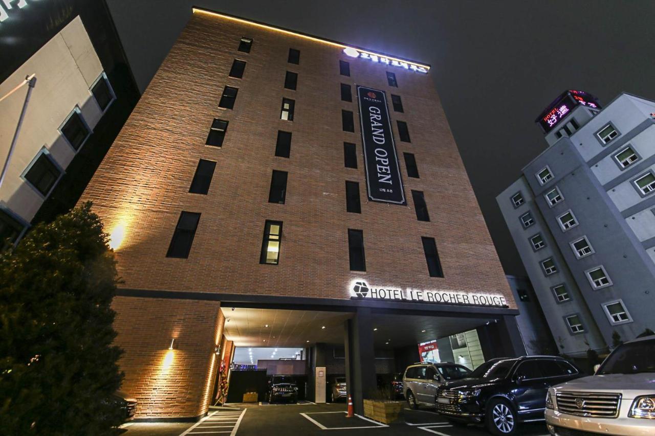 Lerocherrouge Hotel Chuncheon Dış mekan fotoğraf