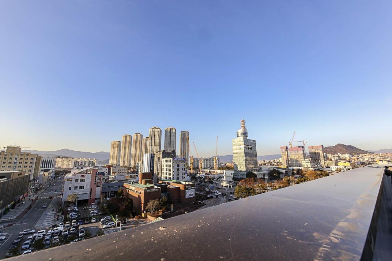 Lerocherrouge Hotel Chuncheon Dış mekan fotoğraf