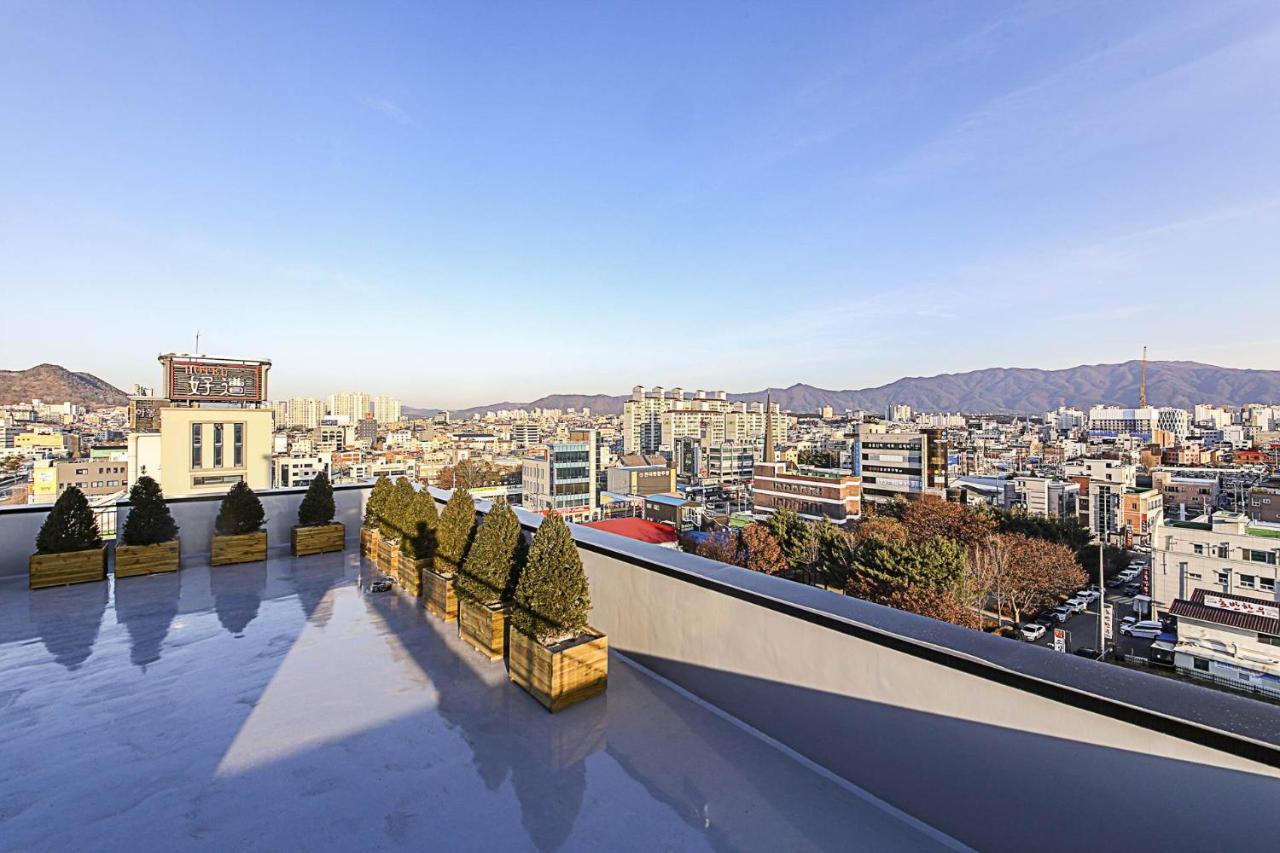 Lerocherrouge Hotel Chuncheon Dış mekan fotoğraf
